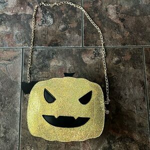 Pumpkin 🎃 bag/purse! Halloween or any occasion ready